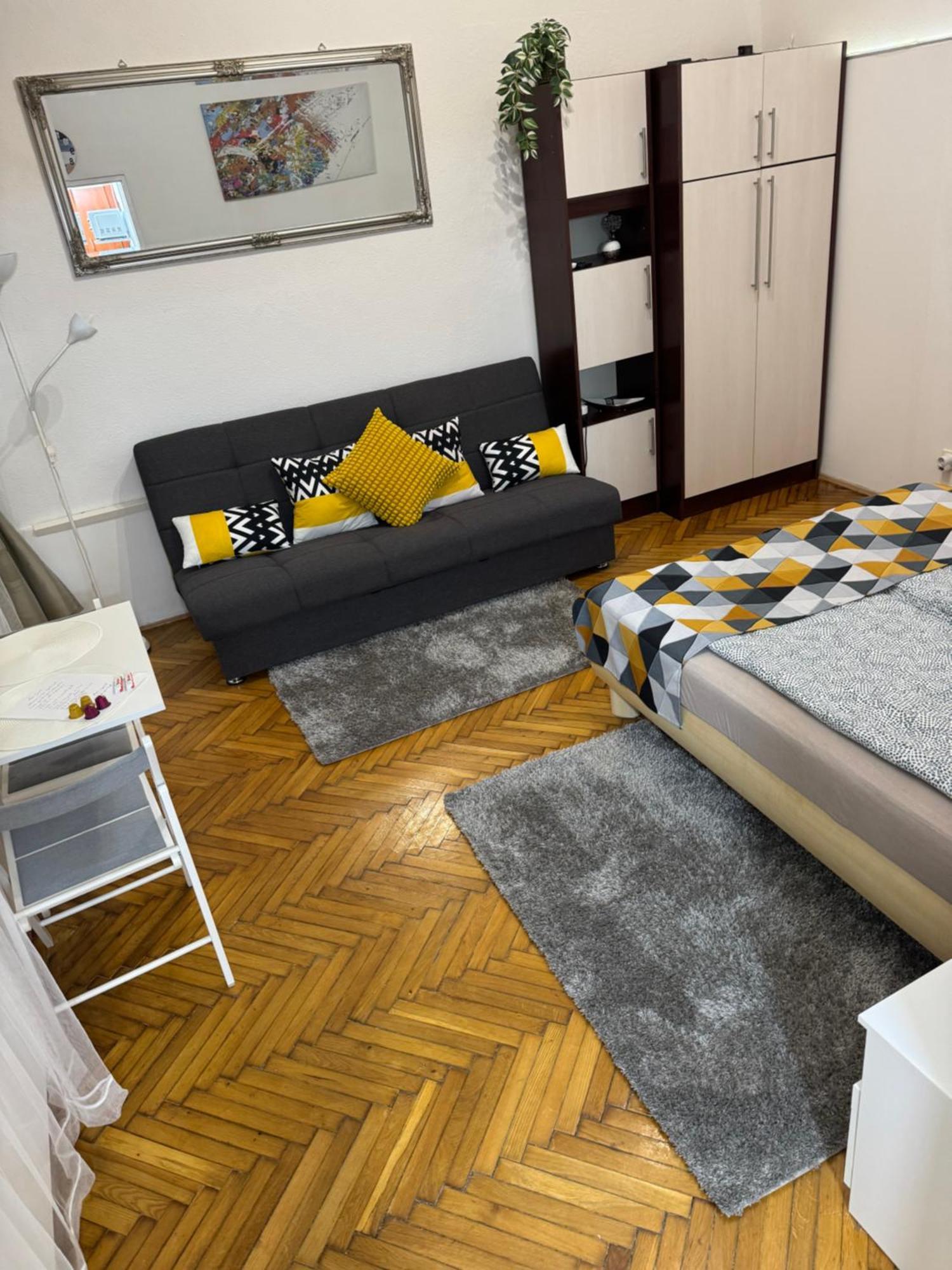 Small Cosy Apartment Near The Famous Westend City Center Budapest Exterior foto